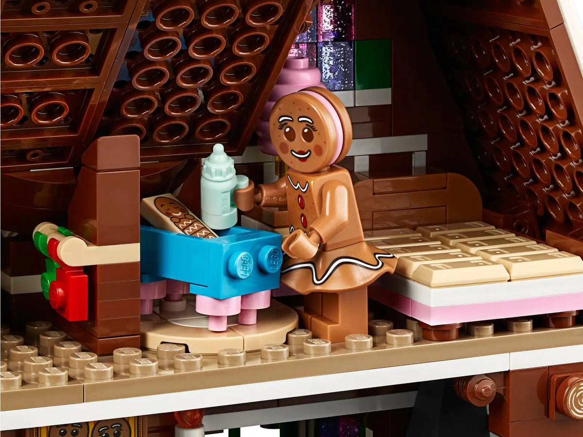 Montessori gingerbread house