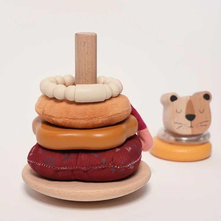 Montessori stacking game “Little Lion”