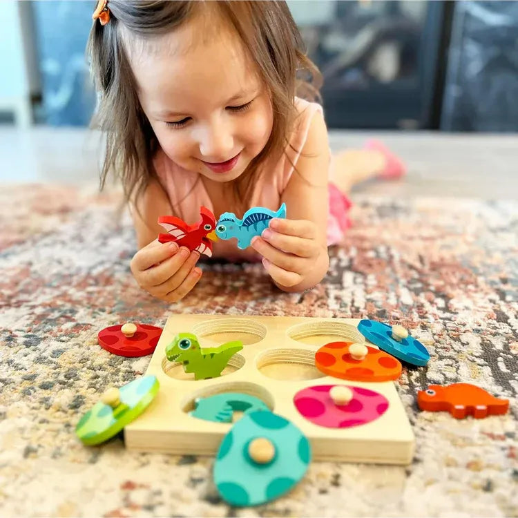 Montessori puzzle “The Hatching of the Dinosaur”