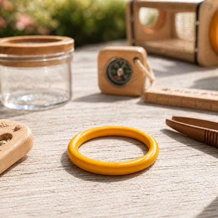 Montessori set for discovering nature