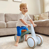 Montessori balance bike for babies